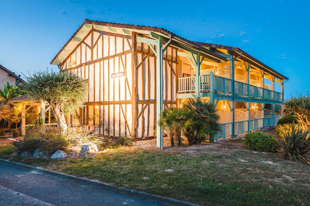 Hotel Minvielle - Residence Les Oliviers Segos Exterior photo